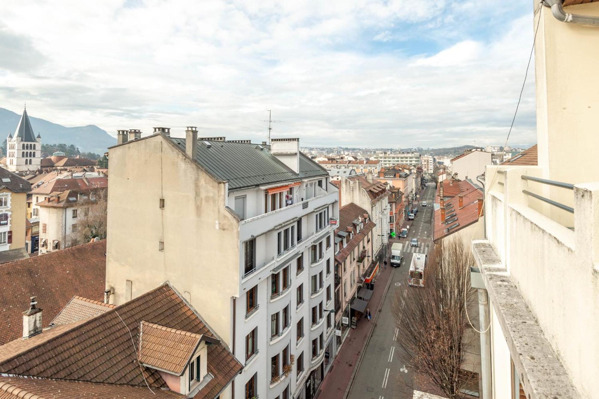 Le Beau Marcy - Contemporary City Centre Flat Annecy Bagian luar foto