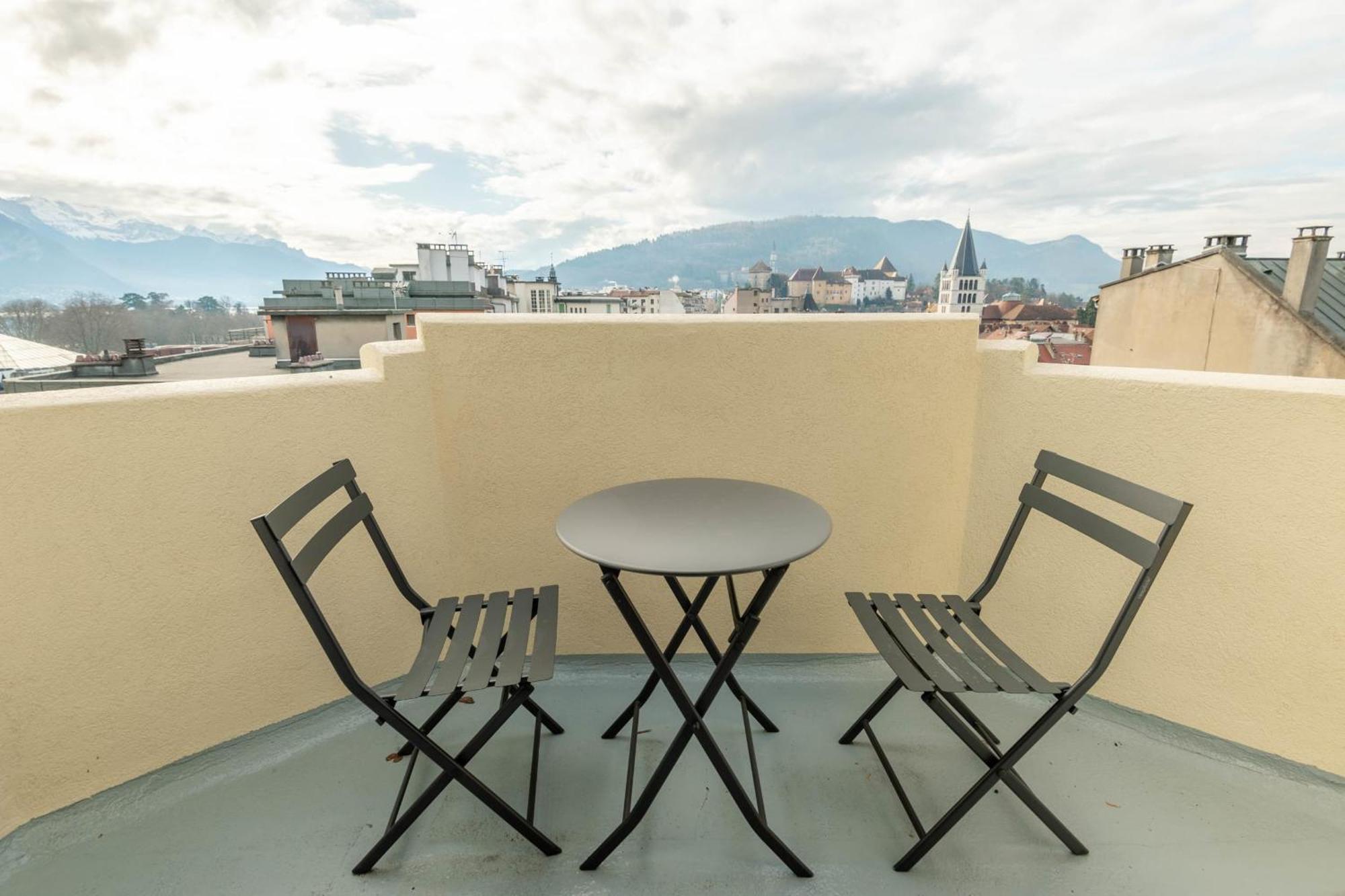 Le Beau Marcy - Contemporary City Centre Flat Annecy Bagian luar foto